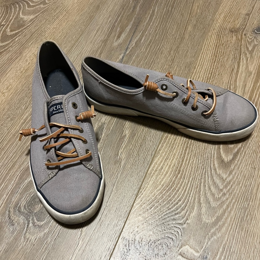 Casual Gray Sneakers Women’s